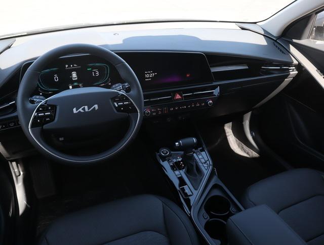 new 2025 Kia Niro car, priced at $34,690