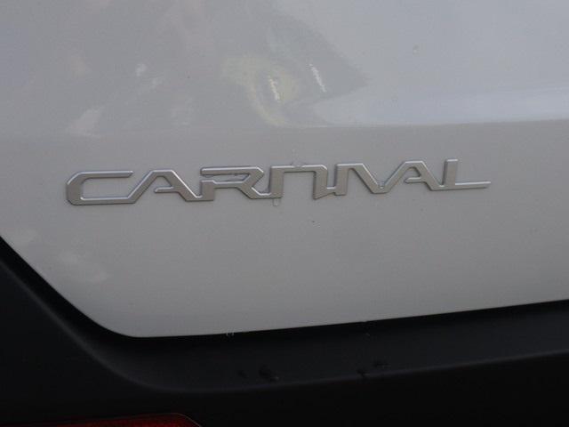 new 2025 Kia Carnival car, priced at $40,655