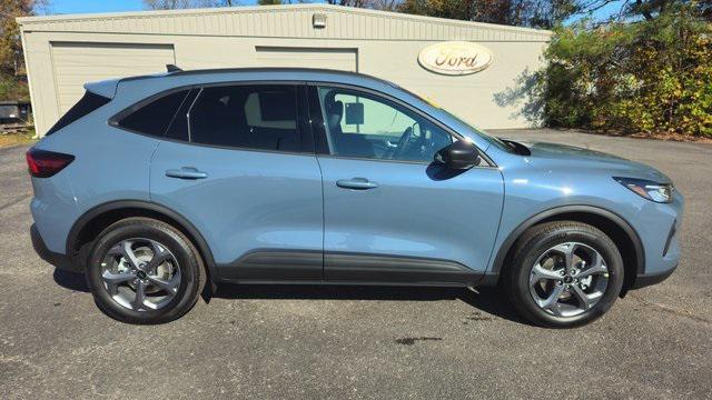 new 2025 Ford Escape car, priced at $33,135