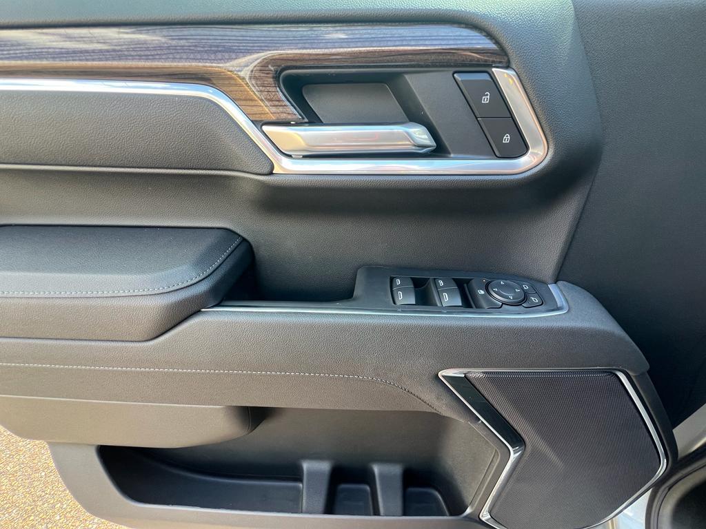 new 2025 Chevrolet Silverado 1500 car, priced at $62,995