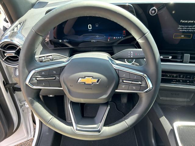 new 2025 Chevrolet Equinox car, priced at $30,595