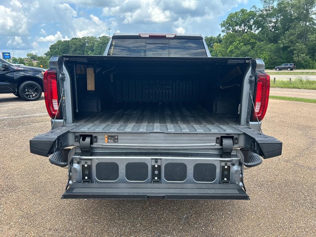 used 2021 GMC Sierra 1500 car, priced at $31,250