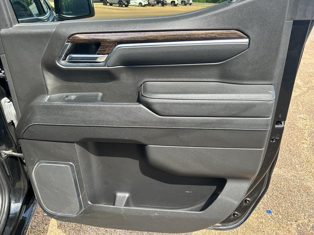 used 2023 GMC Sierra 1500 car, priced at $39,495