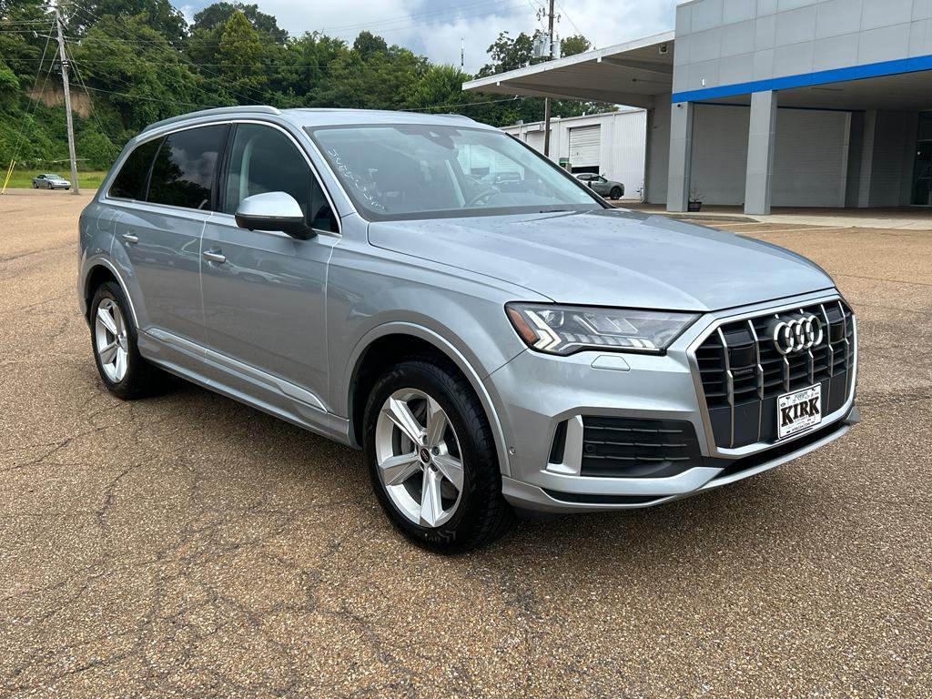 used 2024 Audi Q7 car, priced at $41,995
