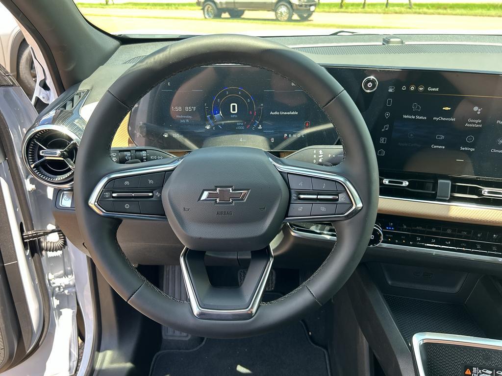 new 2026 Chevrolet Equinox car, priced at $36,380