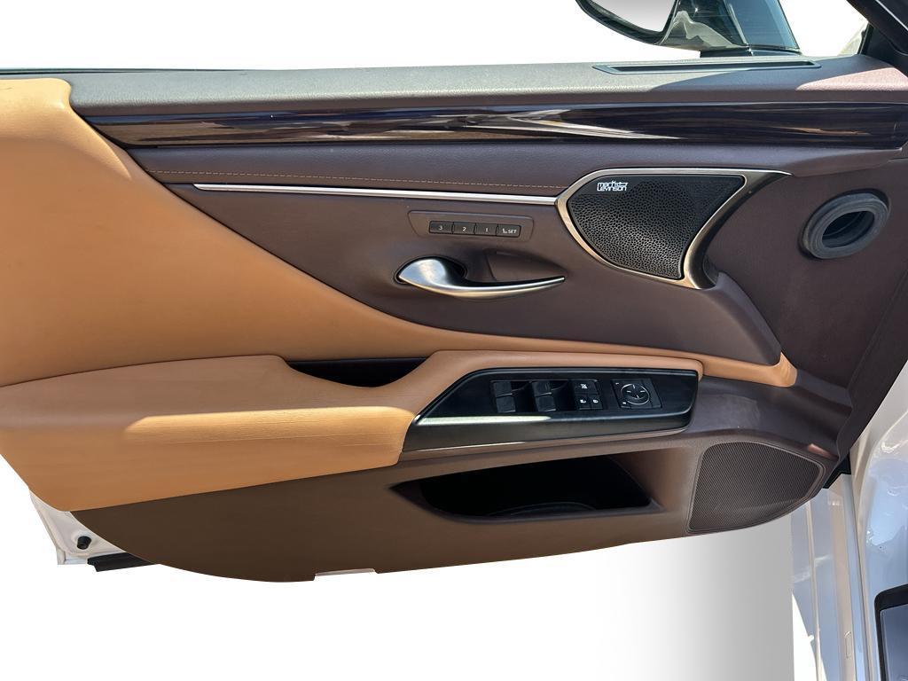 used 2019 Lexus ES 350 car, priced at $33,000