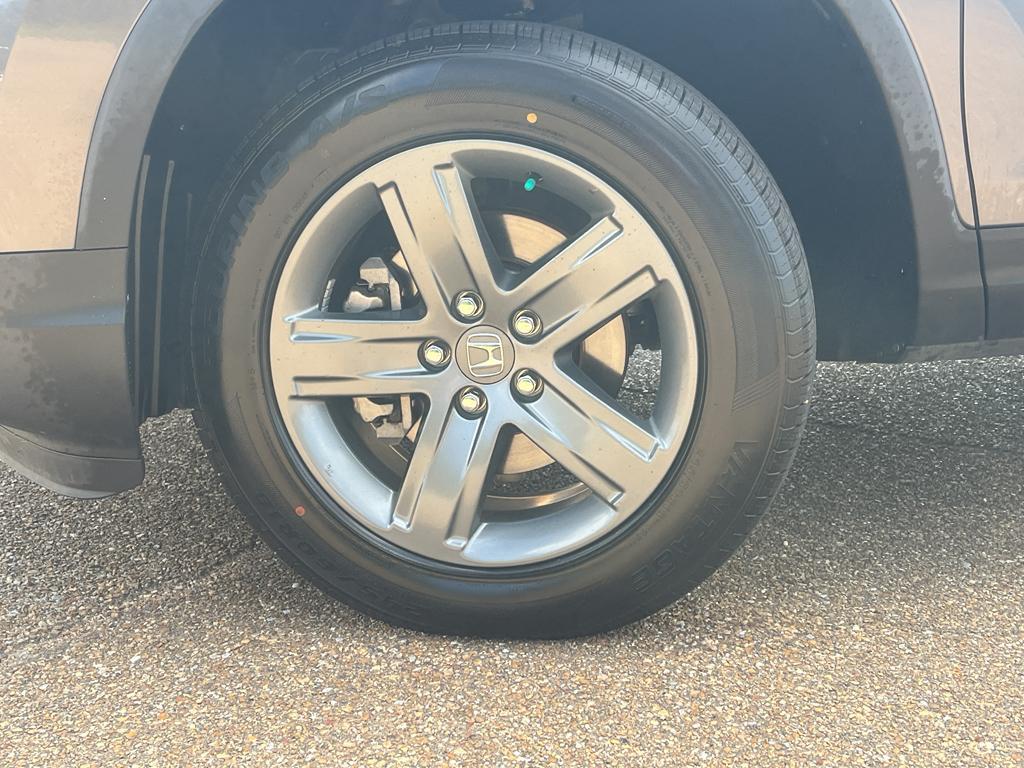 used 2023 Honda Ridgeline car, priced at $35,000