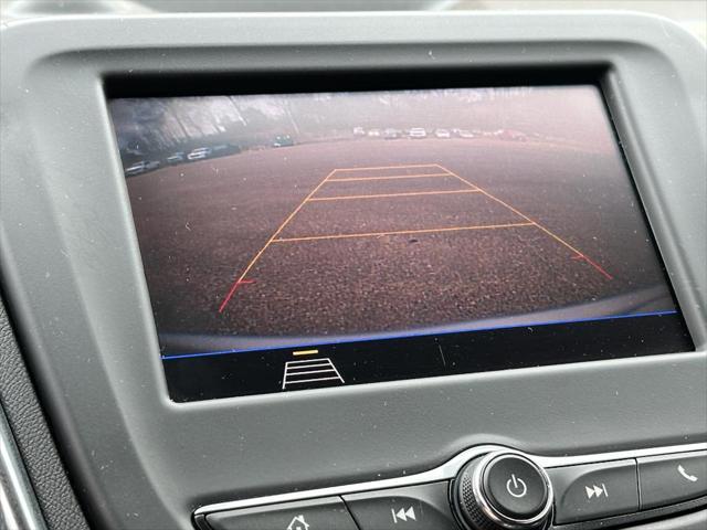 used 2021 Chevrolet Equinox car, priced at $17,200