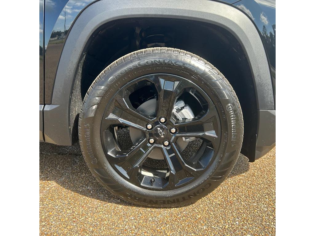 new 2026 Chevrolet Equinox car, priced at $34,900