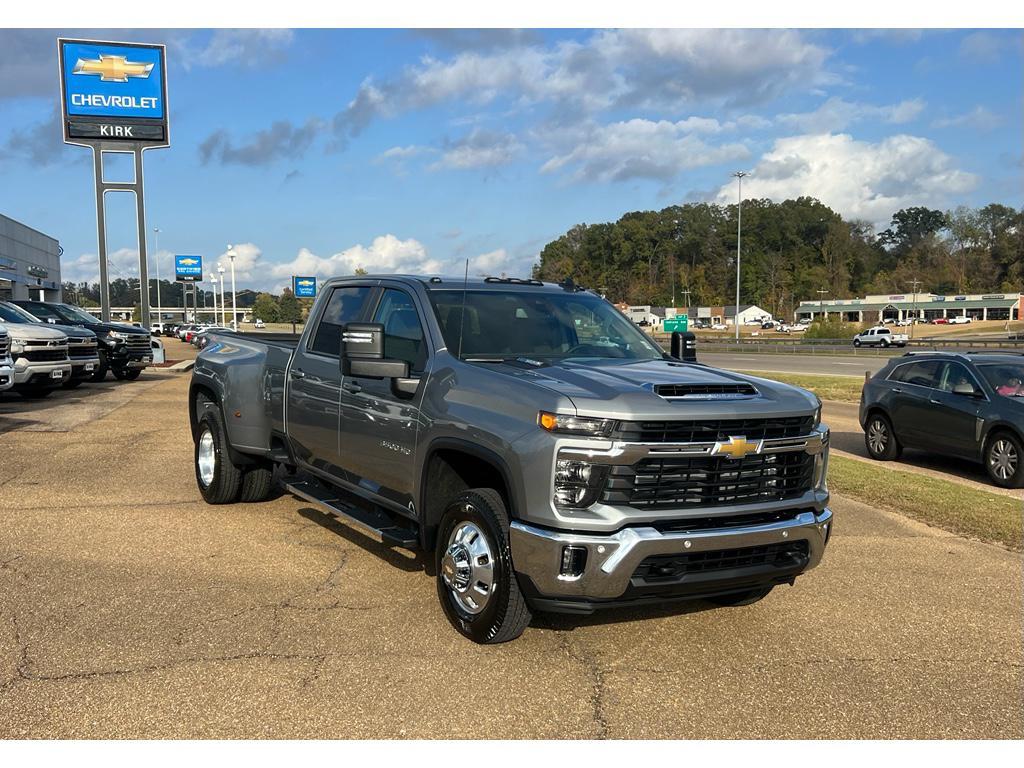 new 2026 Chevrolet Silverado 3500 car, priced at $79,810