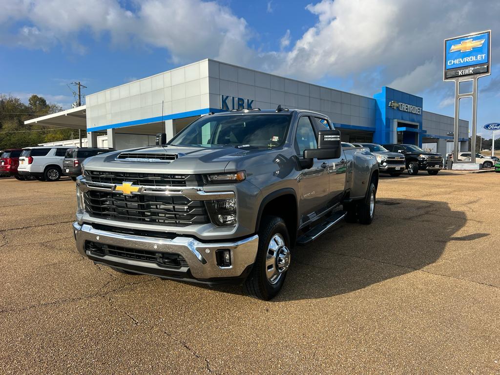 new 2026 Chevrolet Silverado 3500 car, priced at $79,810