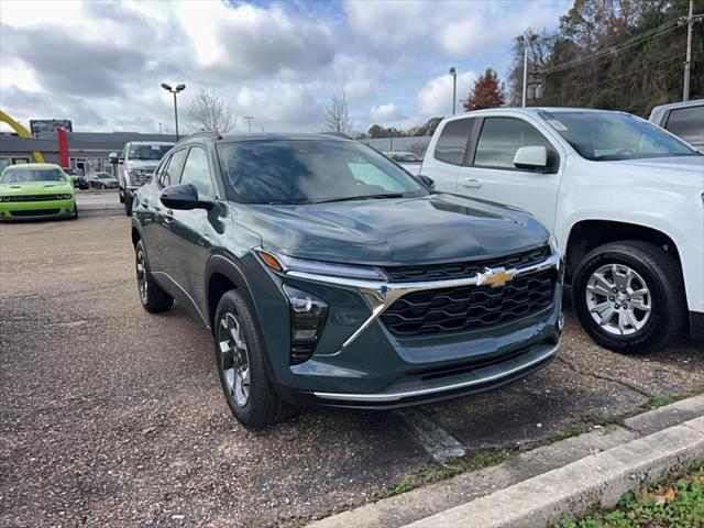 new 2025 Chevrolet Trax car, priced at $23,004