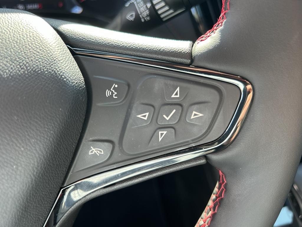 used 2024 Chevrolet Equinox car, priced at $29,995