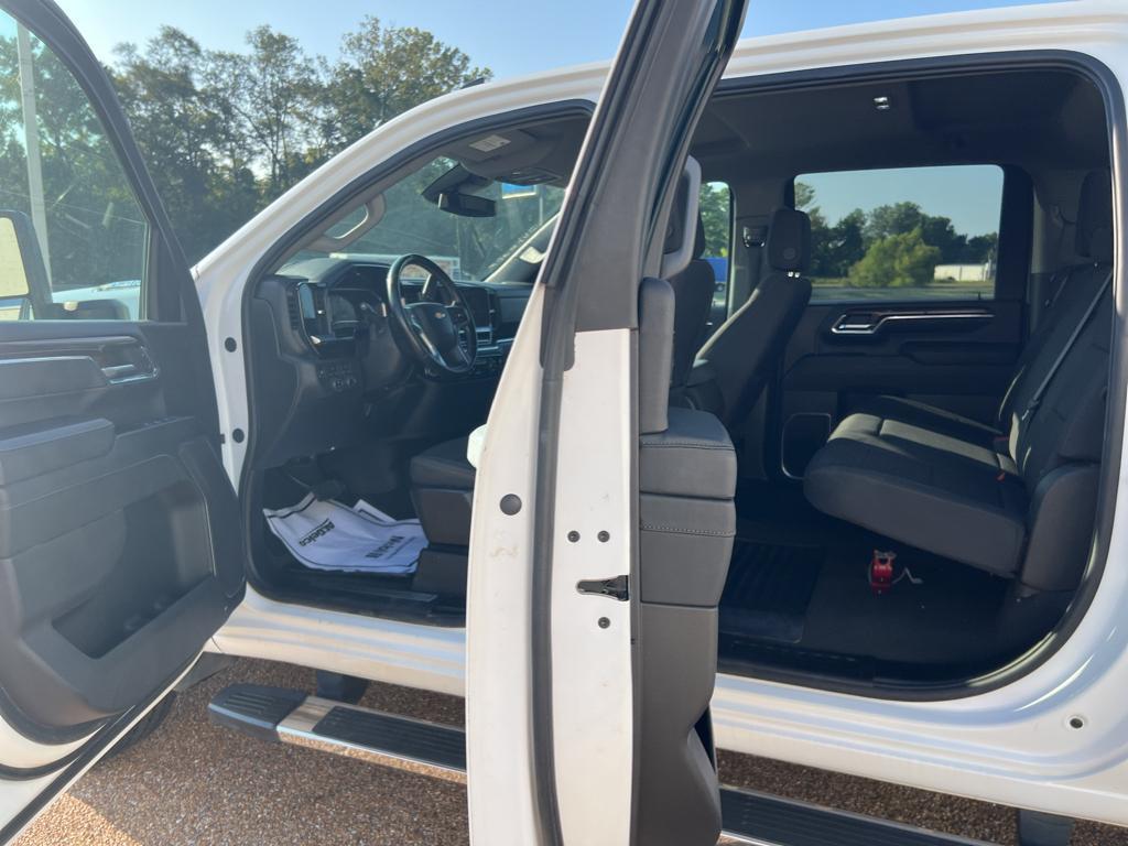 used 2024 Chevrolet Silverado 2500 car, priced at $58,800