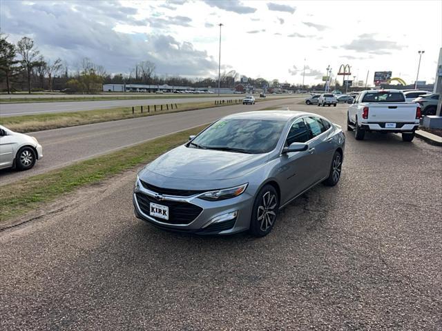 new 2025 Chevrolet Malibu car, priced at $28,068