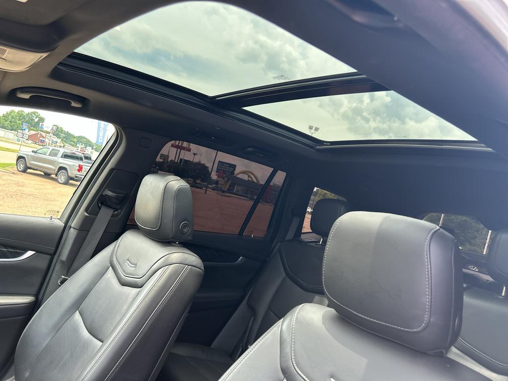 used 2023 Cadillac XT6 car, priced at $38,500