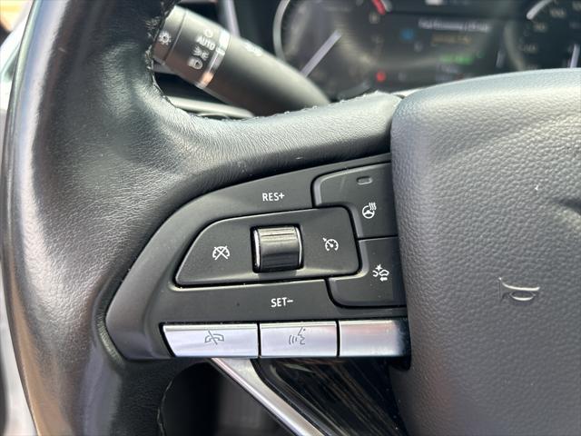 used 2023 Cadillac XT6 car, priced at $38,645