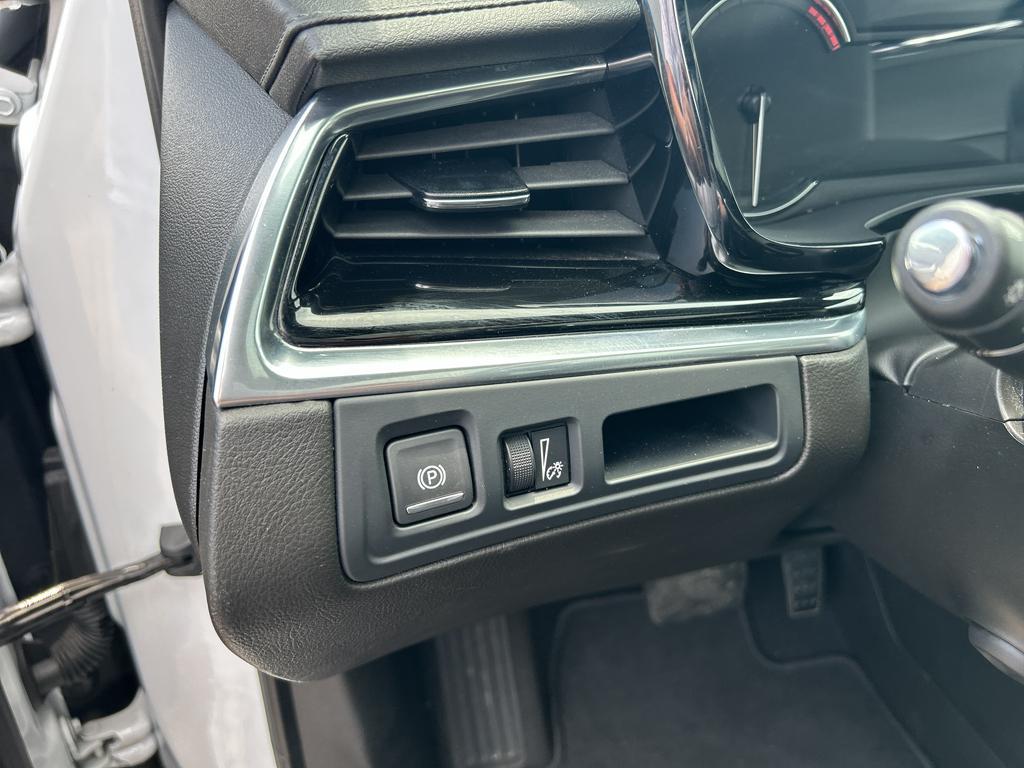 used 2023 Cadillac XT6 car, priced at $38,500