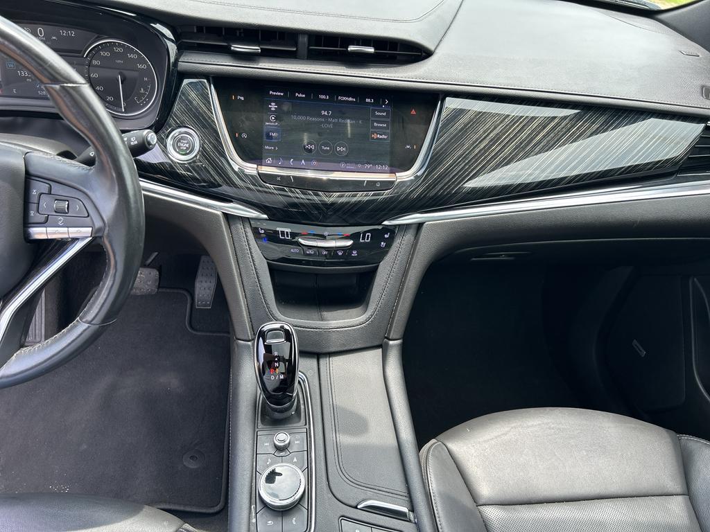 used 2023 Cadillac XT6 car, priced at $38,500