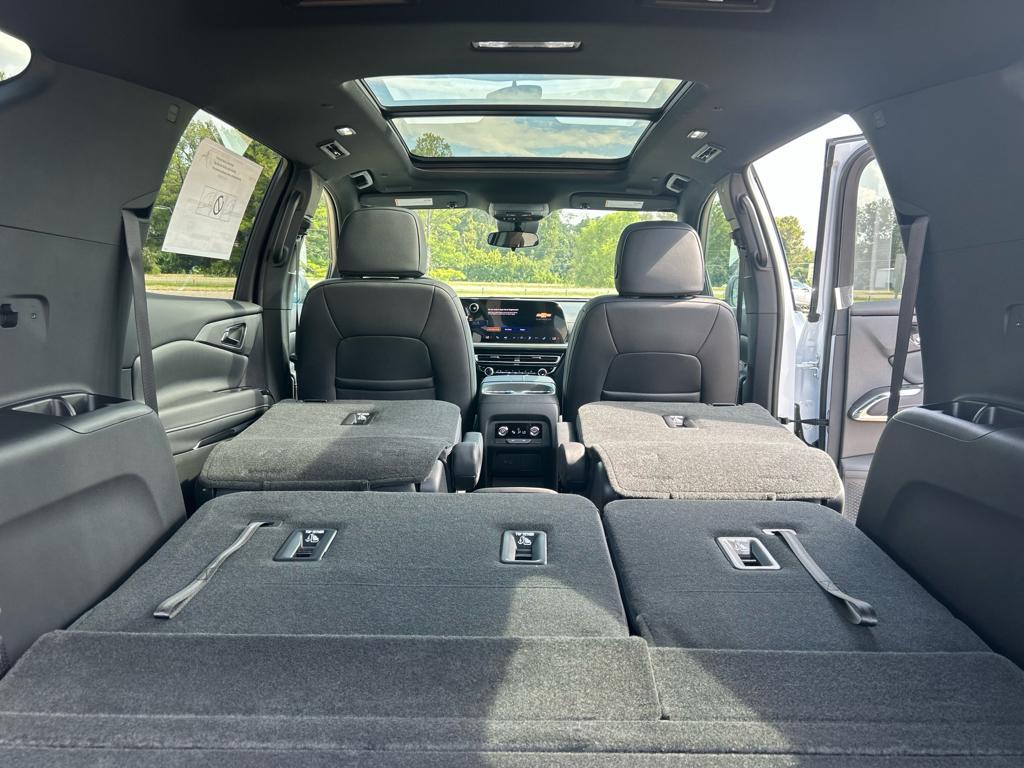 new 2026 Chevrolet Traverse car, priced at $49,000