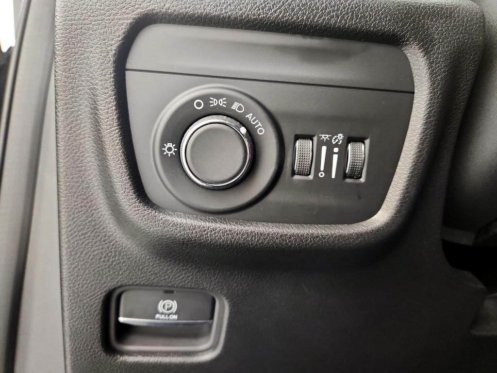used 2024 Jeep Grand Cherokee car, priced at $37,998
