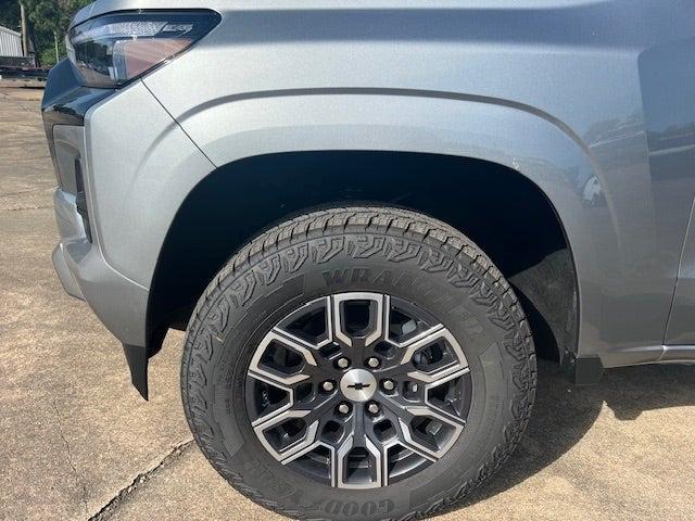 new 2025 Chevrolet Colorado car, priced at $48,280