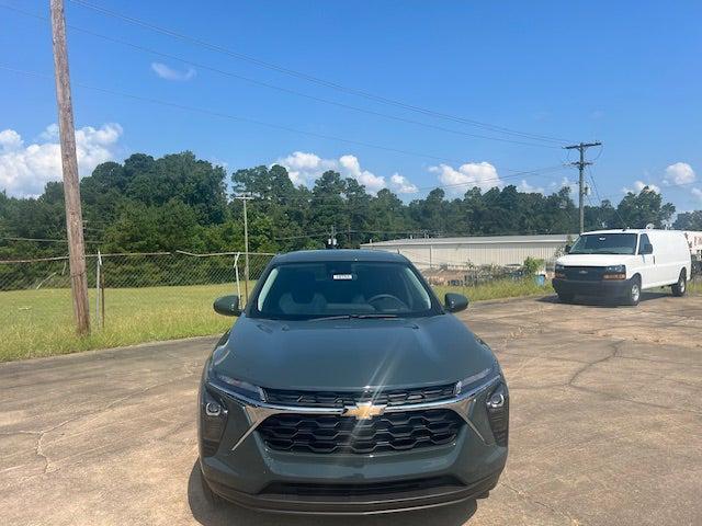 new 2025 Chevrolet Trax car, priced at $23,285