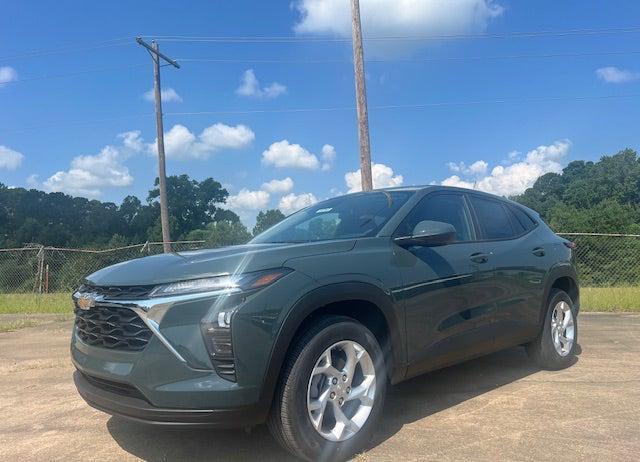 new 2025 Chevrolet Trax car, priced at $23,285