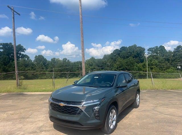 new 2025 Chevrolet Trax car, priced at $23,285