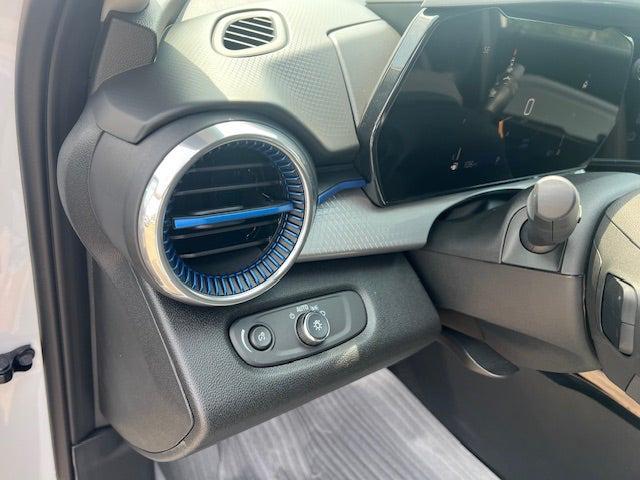 new 2025 Chevrolet Trax car, priced at $26,500