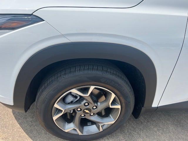 new 2025 Chevrolet Trax car, priced at $26,500