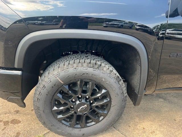 new 2025 Chevrolet Silverado 2500 car, priced at $66,085