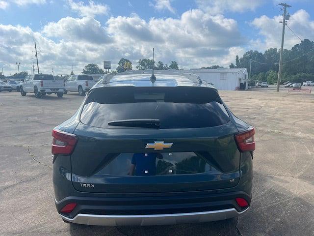 new 2025 Chevrolet Trax car, priced at $25,485