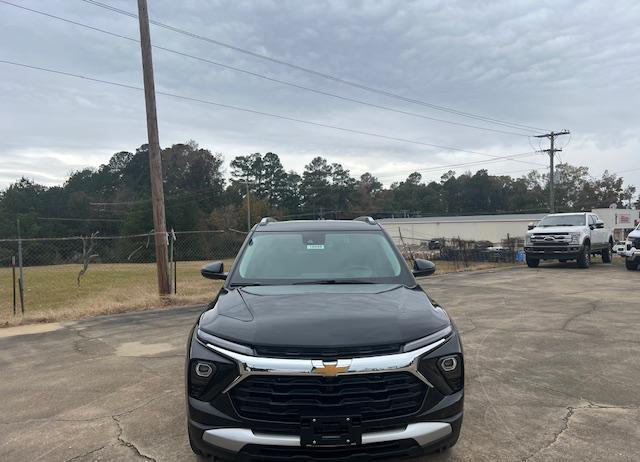 new 2025 Chevrolet TrailBlazer car, priced at $28,575