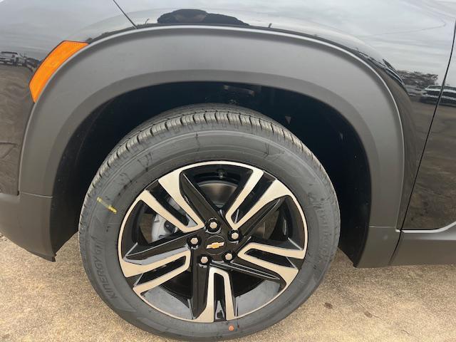 new 2025 Chevrolet TrailBlazer car, priced at $28,575