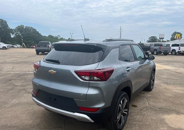 new 2025 Chevrolet TrailBlazer car, priced at $28,470