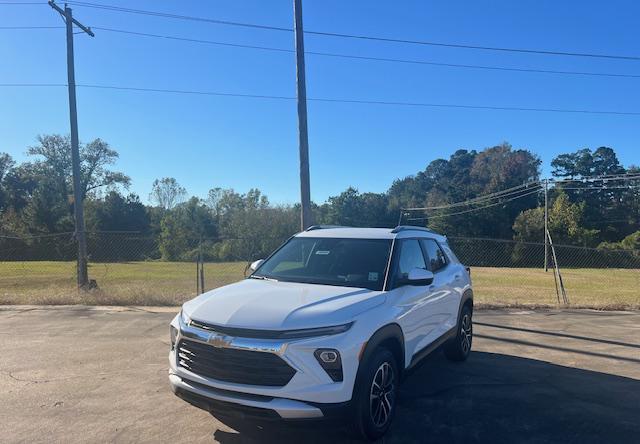 new 2025 Chevrolet TrailBlazer car, priced at $28,970