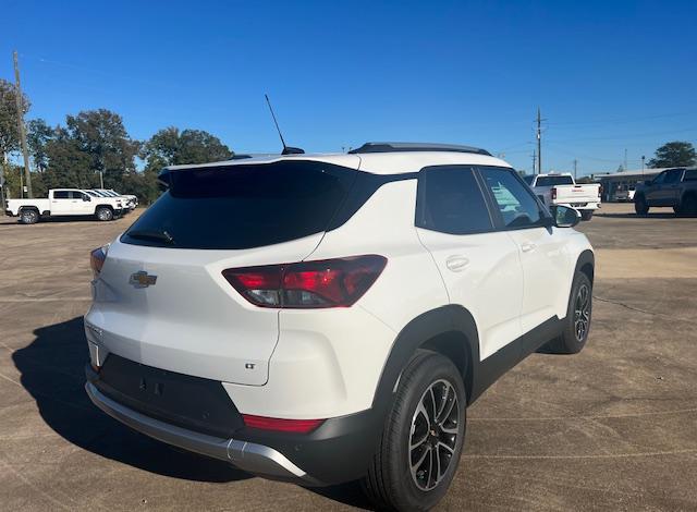 new 2025 Chevrolet TrailBlazer car, priced at $28,970