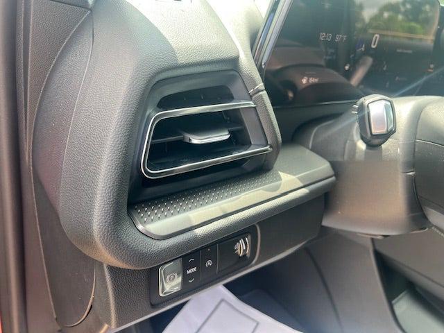 new 2026 Chevrolet Traverse car, priced at $48,125