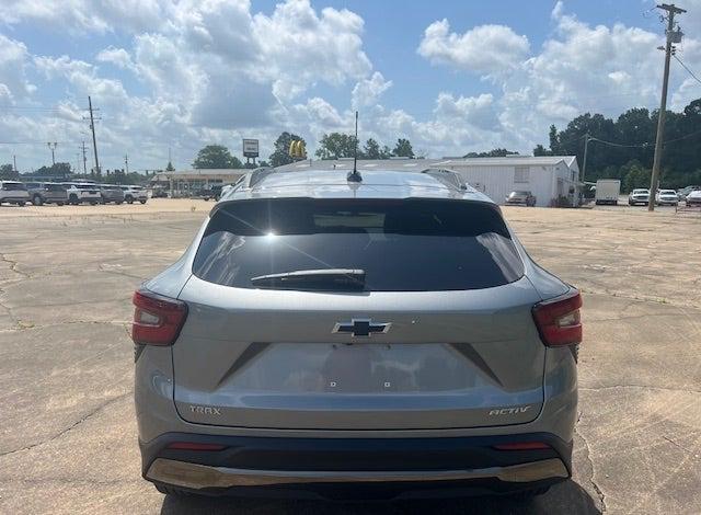 new 2025 Chevrolet Trax car, priced at $25,895