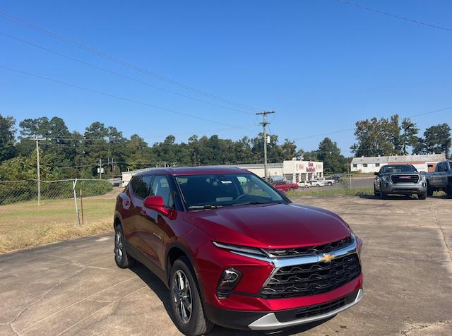 new 2025 Chevrolet Blazer car, priced at $37,980