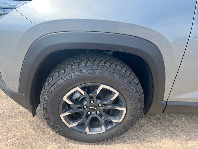 new 2026 Chevrolet Equinox car, priced at $36,290