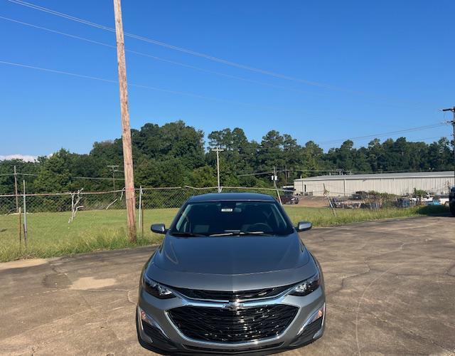 new 2025 Chevrolet Malibu car, priced at $27,995