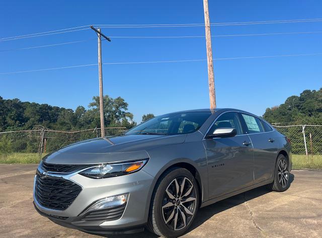 new 2025 Chevrolet Malibu car, priced at $27,995