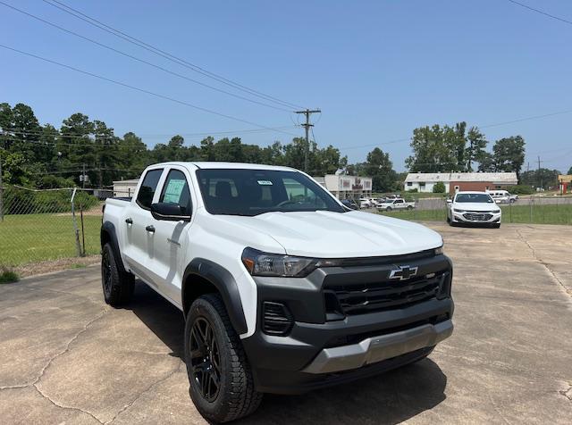 new 2024 Chevrolet Colorado car, priced at $43,040