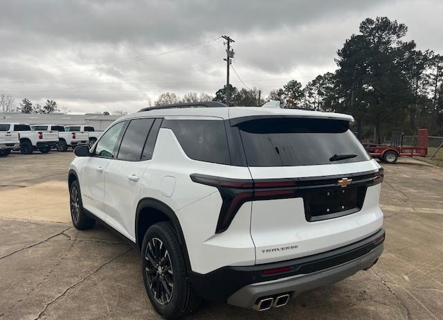 new 2025 Chevrolet Traverse car, priced at $45,495