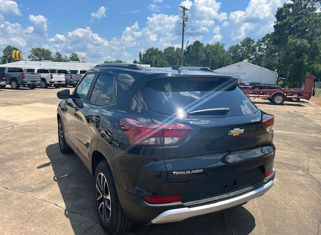 new 2024 Chevrolet TrailBlazer car, priced at $27,975