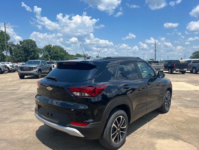 new 2024 Chevrolet TrailBlazer car, priced at $27,975