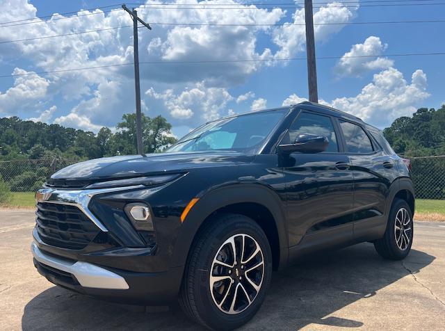 new 2024 Chevrolet TrailBlazer car, priced at $27,975