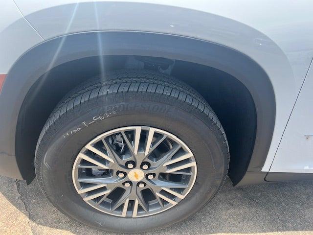 new 2025 Chevrolet Traverse car, priced at $44,060
